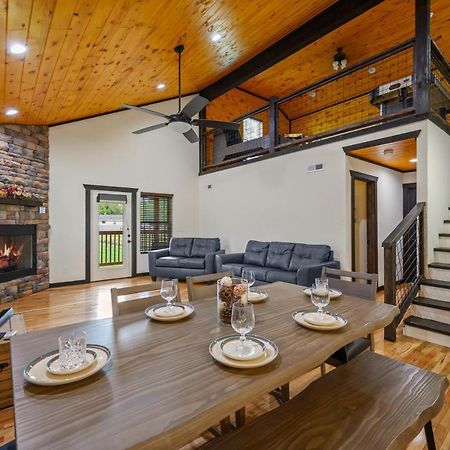 Smoky Mountain Chalet Pigeon Forge Exterior foto