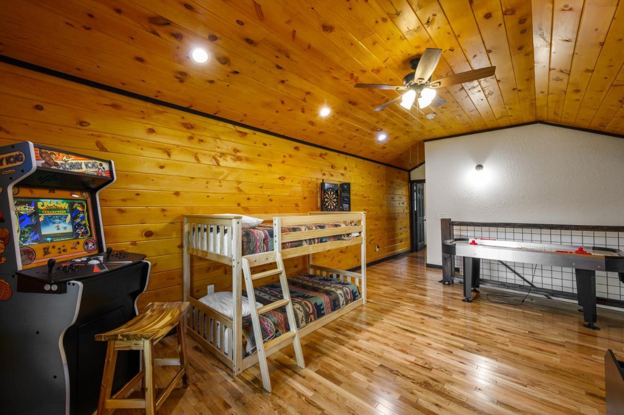 Smoky Mountain Chalet Pigeon Forge Exterior foto